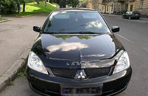 Mitsubishi Lancer 9 2004–2008 Konepellin tuuliohjain (VIP) kuva 1