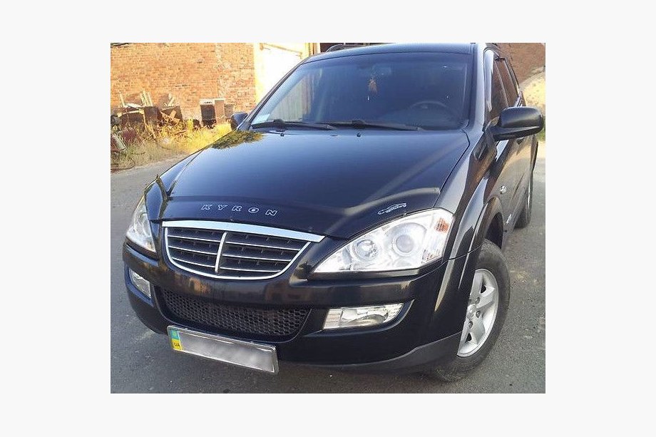 SsangYong Kyron 2005–2014 Konepellin tuuliohjain (VIP) Image