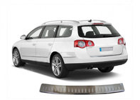 Volkswagen Passat B6 2006–2012 Krominen takapuskurin suojalista OmsaLine (vain SW) kuva 1