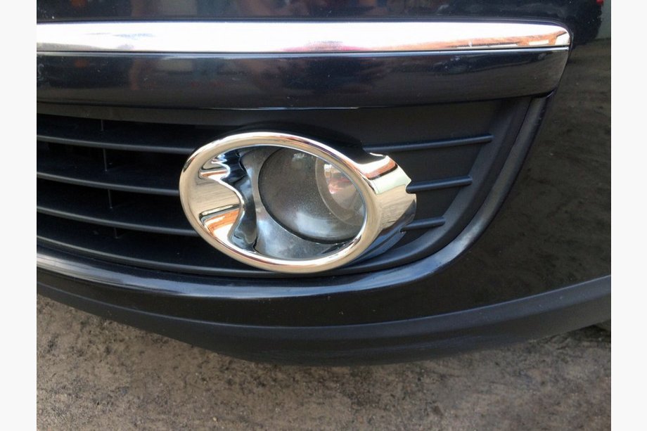 Volkswagen Jetta 2006–2011 Sumuvalojen kromisuojat (2 kpl, muovi) Image