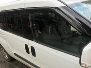 Opel Combo 2012–2018 Ikkunatuulisuojat Aomis (4 kpl) kuva 1