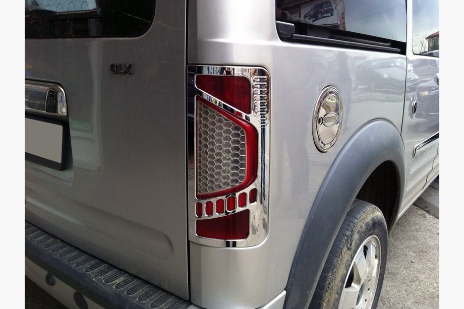 Ford Connect 2010–2013 Kromiset takavalojen peitelistat, versio №1 (2 kpl, muovi) Image