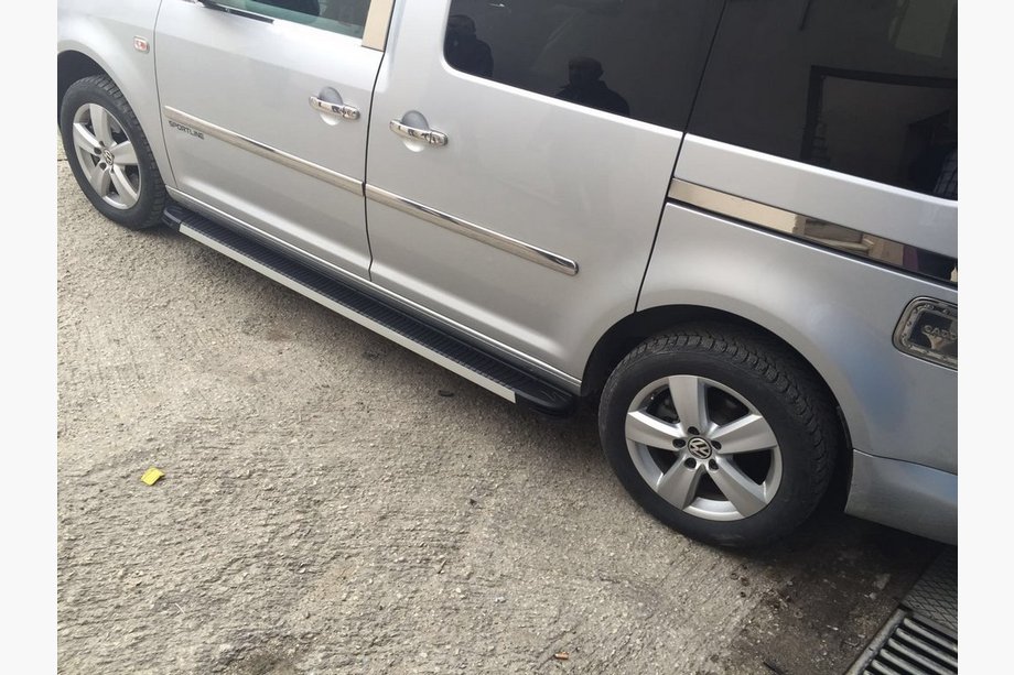 Volkswagen T5 Transporter 2003–2010 Ruostumattomasta teräksestä valmistetut ovenkahvan suojat 3 kpl. Carmos – turkkilainen teräs Kuva 2