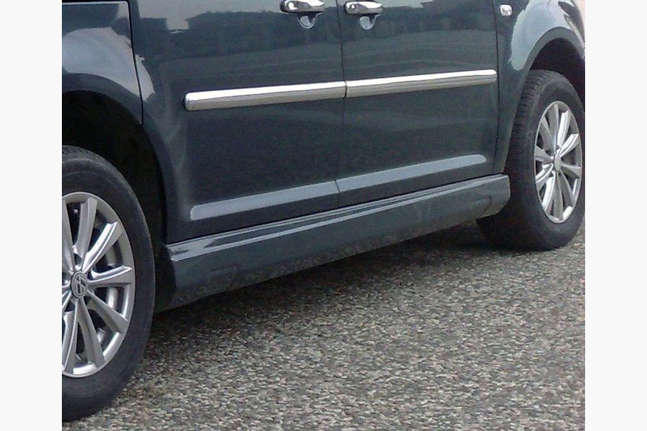 Volkswagen Caddy 2004–2010 Sivuhelmat Dew-malli (maalattava) Image