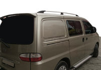 Hyundai H200, H1, Starex 1998–2007 Kromatut kattokaiteet Muoviset jalat kuva 1