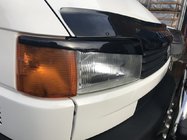 Volkswagen T4 Transporter 1990–2003 Ajovaloluomet suoralle konepellille (2 kpl) Kiiltävä musta kuva 2