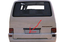 Volkswagen T4 Transporter 1990–2003 Takaluukun lista (maalattava) kuva 1
