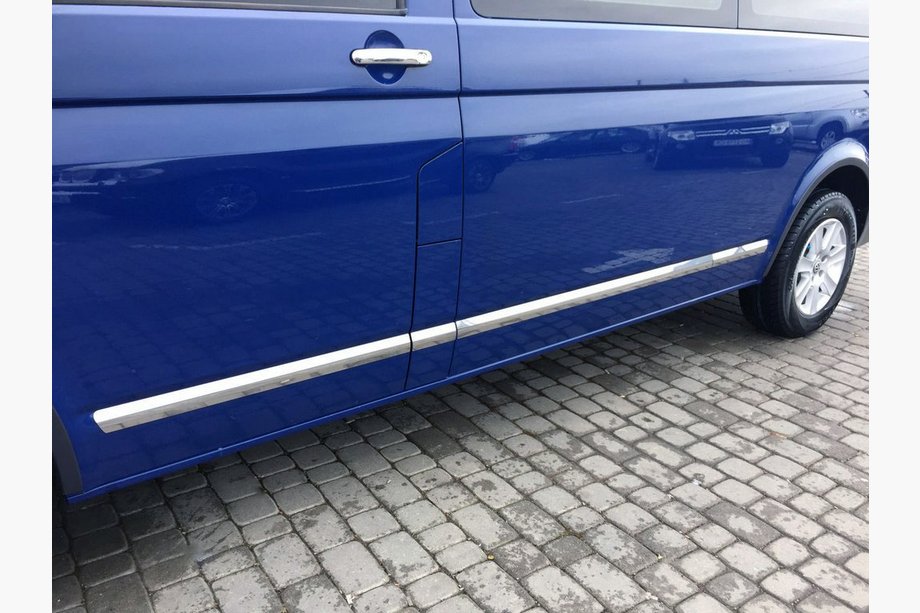 Volkswagen T5 Multivan 2003–2010 Oven kromilistat (ruostumaton teräs) Image