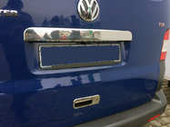 Volkswagen T5 Multivan 2003–2010 Rekisterikilven yläpuolinen koristelista takaluukkuun (ruostumaton teräs) kuva 1