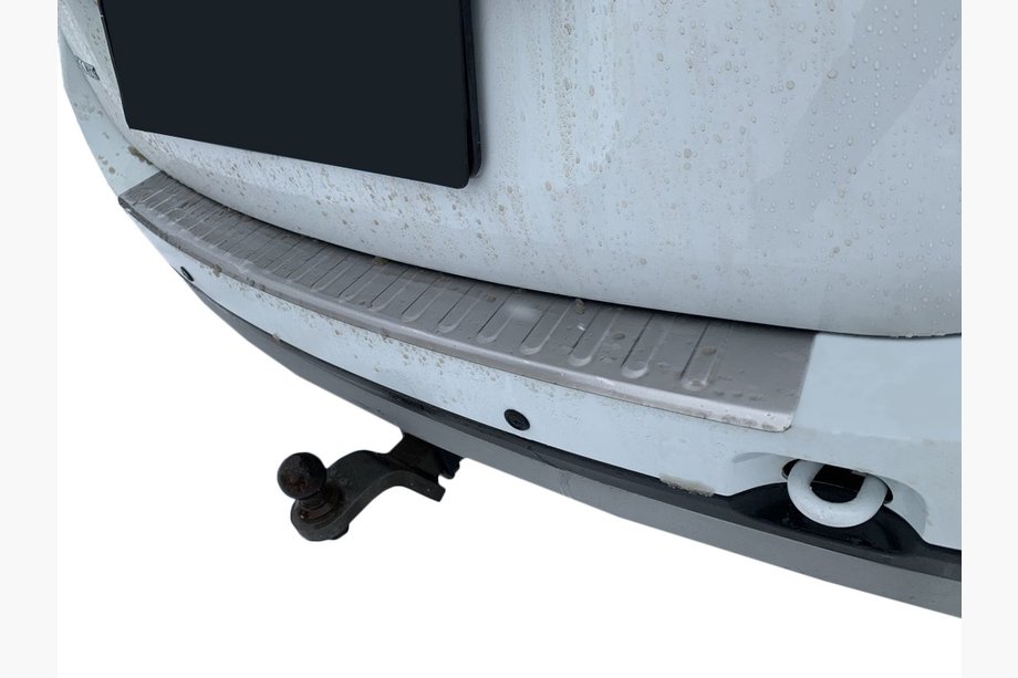 Dacia Duster 2008–2018 Carmos V1 takapuskurin suojalista taivutuksella (ruostumaton teräs) Image