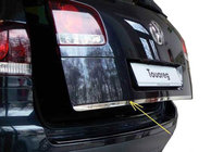 Volkswagen Touareg 2010–2018 Takaluukun kannen lista (ruostumaton teräs) kuva 1