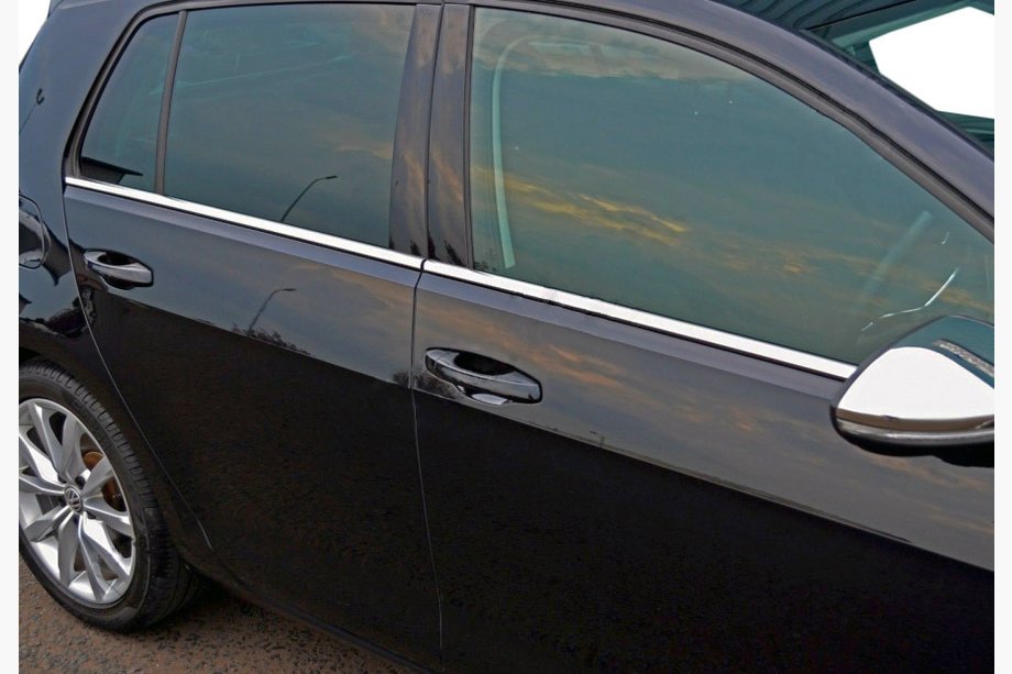 Volkswagen Golf 7/E-Golf 2012–2020 Alaikkunalistat HB (4 kpl, ruostumaton teräs) OmsaLine – italialainen ruostumaton teräs Kuva 5