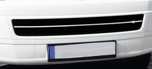 Volkswagen T5 Caravelle 2004–2010 Puskurin säleikön suojalista (ruostumaton teräs) kuva 3