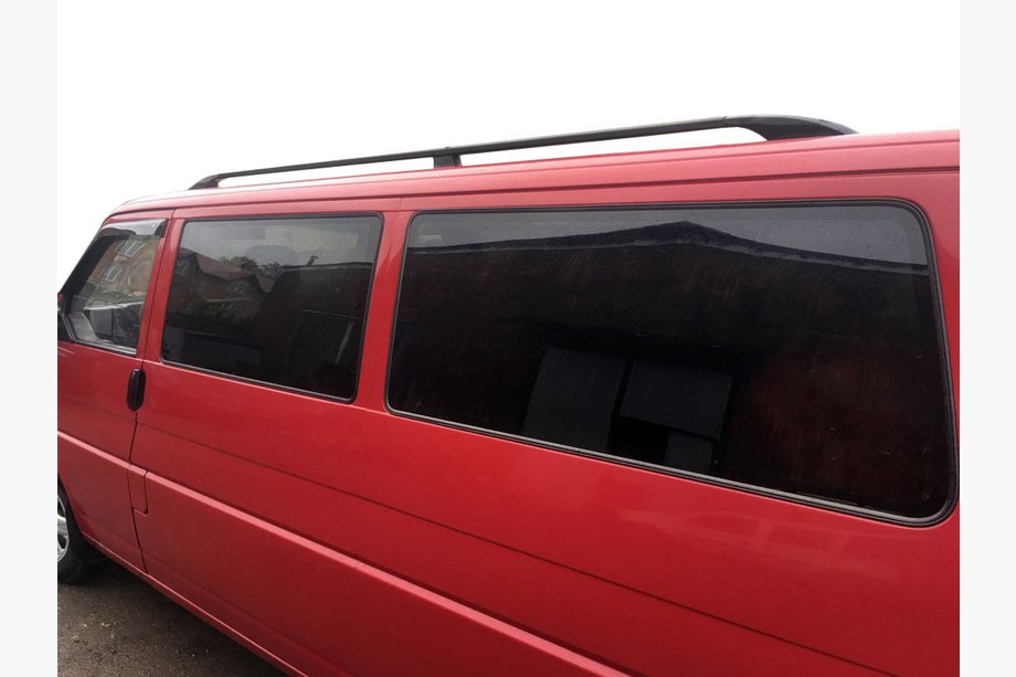 Volkswagen T4 Transporter 1990–2003 Mustat kattokaiteet Image