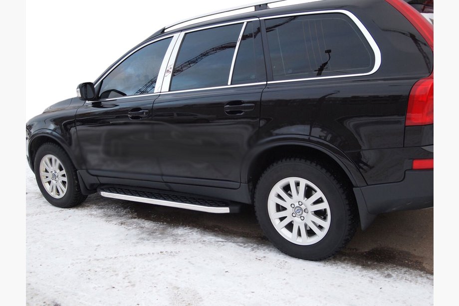 Volvo XC90 2002–2014 BlackLine-sivuporrassarja (2 kpl, alumiini) Image