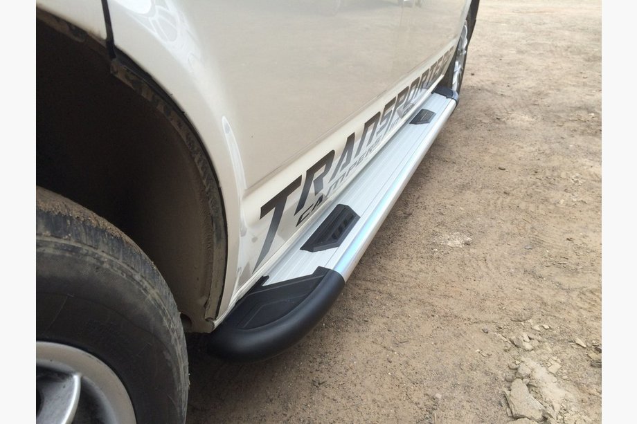 Renault Trafic 2015– Bosphorus OLD Grey sivuastinlaudat (2 kpl, alumiini) Image