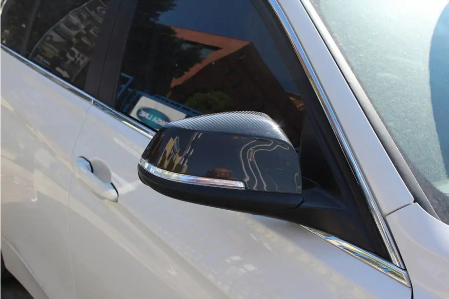 BMW X1 E84 2009–2015 Peilinkuoret (2 kpl, aitoa hiilikuitua) Image