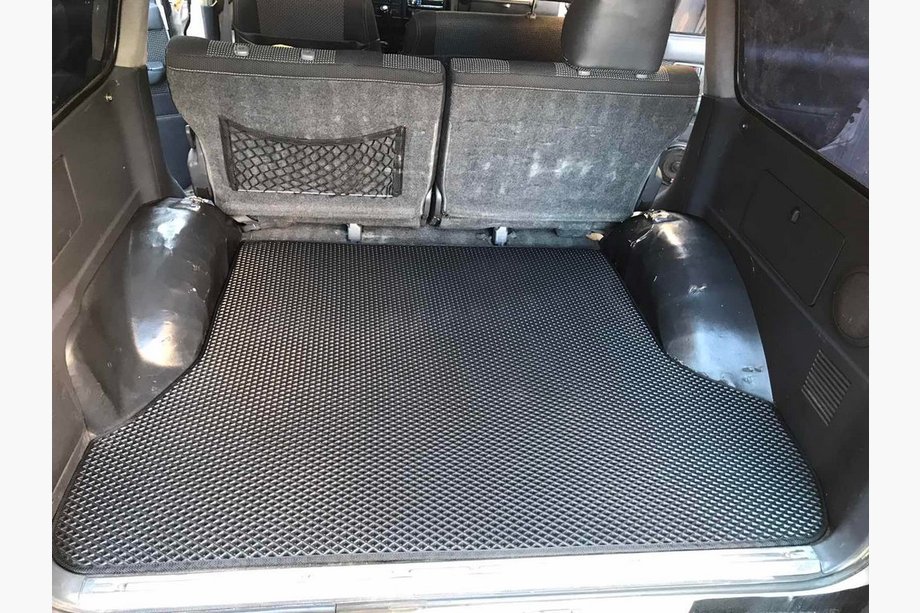 Toyota Land Cruiser 80 1990–1997 Tavaratilan matto (EVA, musta) Image