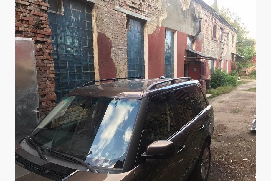 Range Rover III L322 2002–2012 Alumiiniset kattokaiteet (mustat) Image