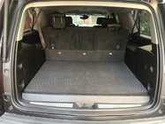 Chevrolet Suburban 2014–2019 Tavaratilan matot (EVA, mustat) kuva 1