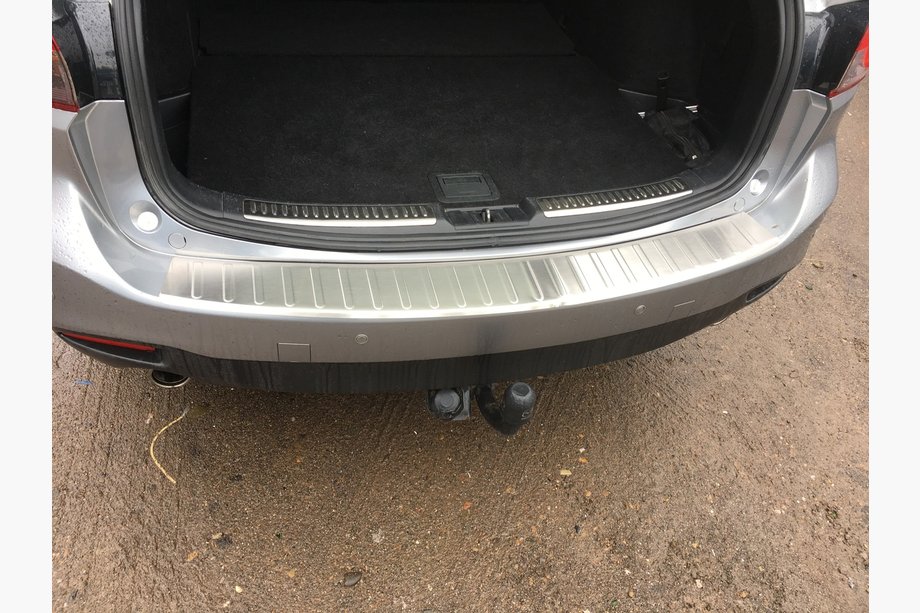 Mazda 6 2012–2024 Takapuskurin suojalista Carmos (SW, ruostumaton teräs) Image