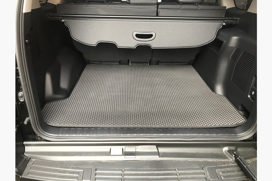 Toyota Land Cruiser Prado 150 2009–2023 Tavaratilan matto 5-paikkainen 2018+ (EVA, musta) Image
