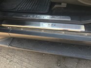 SsangYong Rexton I 2001–2017 Nataniko ovikynnyslistat (4 kpl, ruostumaton teräs) kuva 1