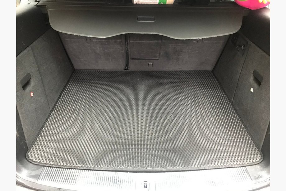 Volkswagen Touareg 2010–2018 Tavaratilan matto V1 (EVA, musta) Image