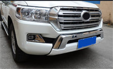 Toyota Land Cruiser 200 2007–2021 Etupuskurin lippa 2012-2016 (EA-tyyli, ilman helmaa) Musta väri kuva 1