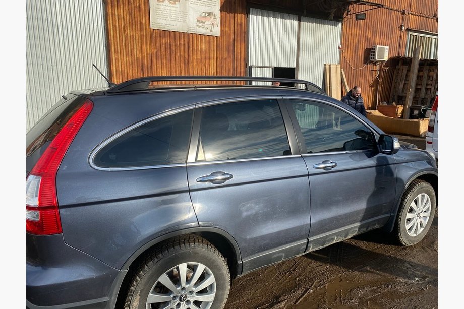 Honda CRV 2007–2011 Mustat kattokaiteet (Crown) Image
