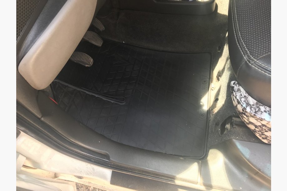 Fiat Doblo I 2005–2010 Kumimatot (Stingray) Image