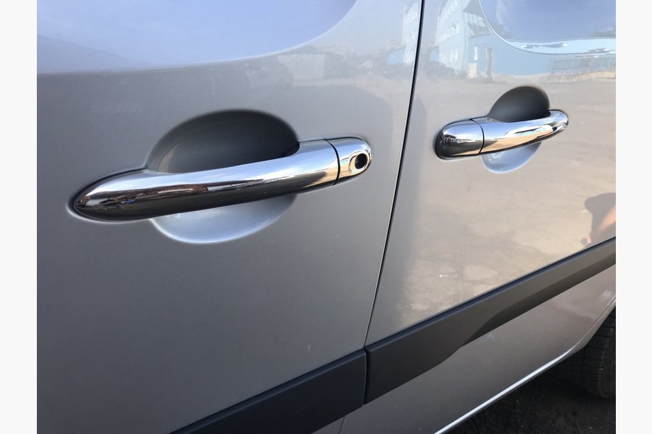 Renault Kangoo 2008–2020 Ovenkahvojen suojakuoret (ruostumaton teräs) 3 kpl, Carmos - turkkilainen ruostumaton teräs Image