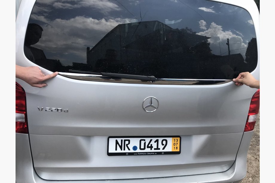 Mercedes Vito/V-class W447 2014– Takalasın reunalista (pieni lasi) (ruostumaton teräs) OmsaLine – italialainen ruostumaton teräs Kuva 2