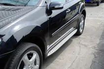Mercedes ML W164 2005–2011 OEM-sivuporrast (2 kpl, alumiini) kuva 2