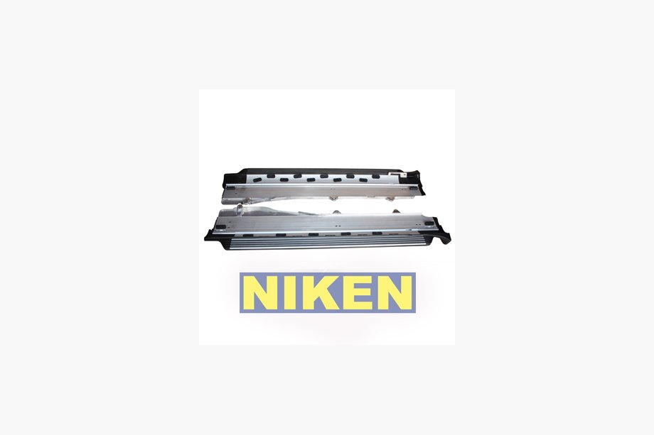 Porsche Cayenne 2003–2010 Alkuperäiset sivuaskelmat (2 kpl, alumiini) Image