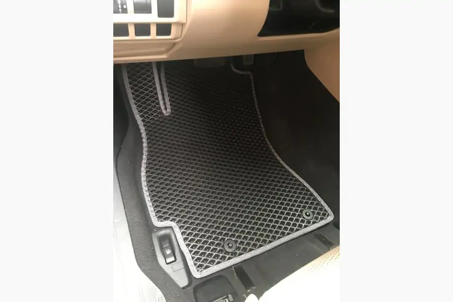 Subaru Outback 2014–2019 EVA-lattiamatot (mustat) Image