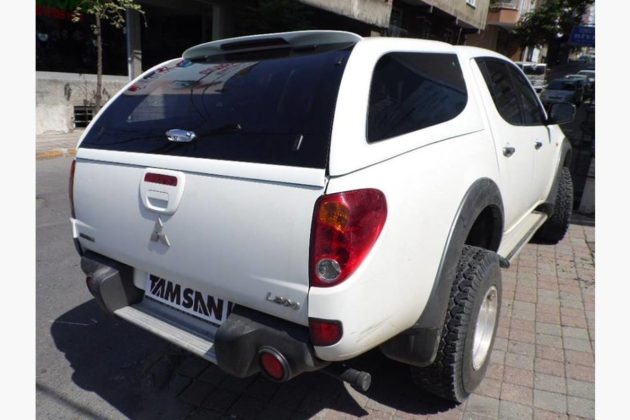 Mitsubishi L200 2006–2015 Lavakate Canopy Image