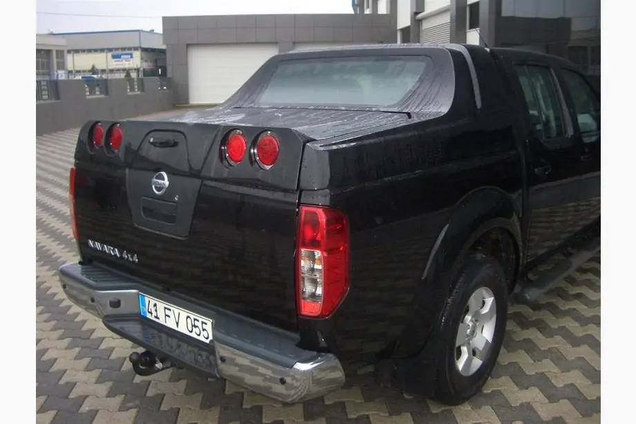 Nissan Navara 2006–2015 Lavakate GrandBox Image