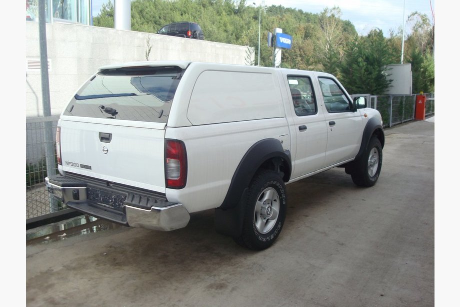 Nissan NP300 1999–2015 Lavakate Canopy commercial Image