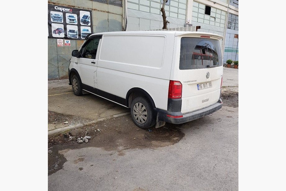 Volkswagen T5 Transporter 2003–2010 Lista- ja kaarilevikesarja (11 osaa) 1 ovi, lyhyt akselivali Kuva 4
