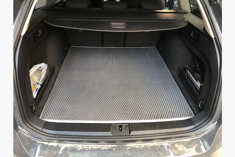 Volkswagen Passat B8 2015–2023 Tavaratilan matto (EVA, musta) SW Image