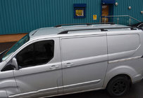 Ford Custom 2013–2022 OmsaLine Sport kattokaiteet (2 kpl, mustat) kuva 1