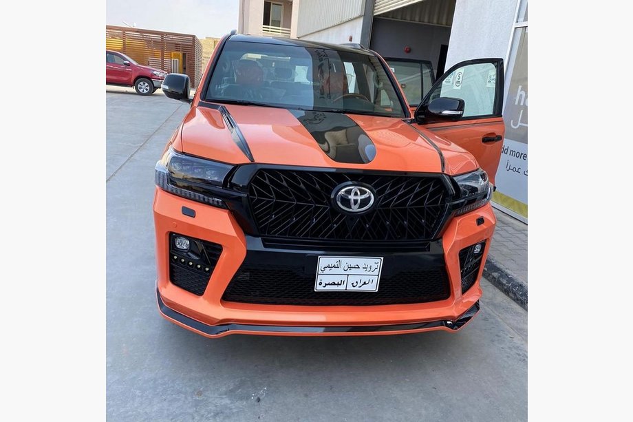 Toyota Land Cruiser 200 2007–2021 Bodykit-sarja 2016↗ (Jaos-tyyli) Image