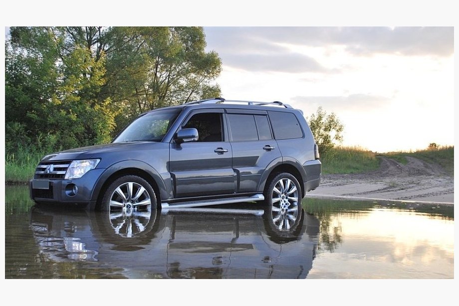 Mitsubishi Pajero Wagon III 1999–2006 Ikkunatuuliohjaimet (4 kpl, Cobra) Image