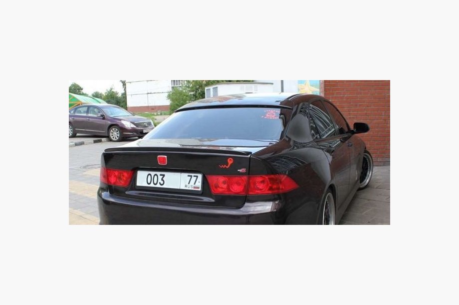 Honda Accord VII 2002–2007 Takalasispoileri (lasikuitu, maalattava) Image