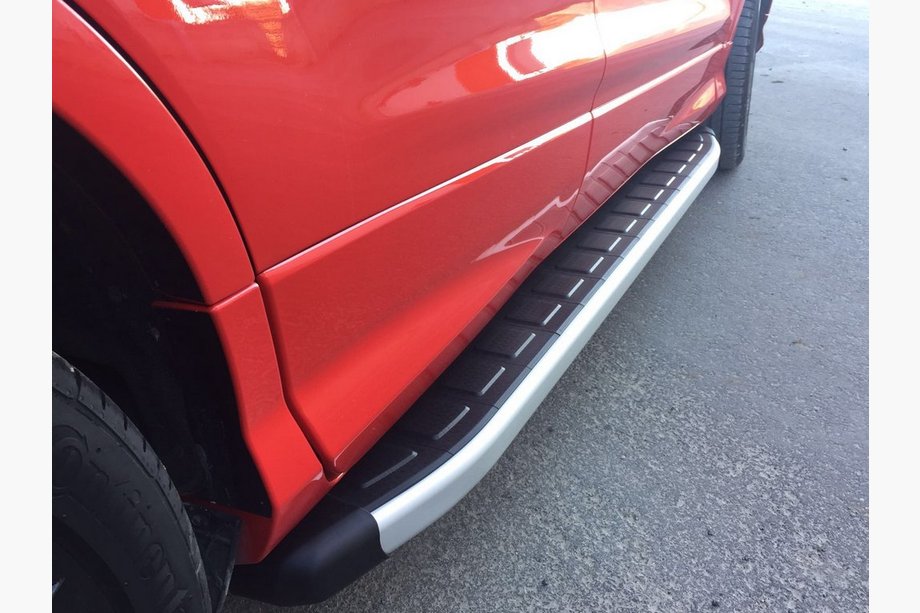 Skoda Karoq 2018– Fullmond sivuastinlaudat (2 kpl, alumiini) Image