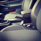 Audi A4 B5 1994–2001 Auton penkinpäälliset (keinonahka↗kangas, Premium) kuva 1