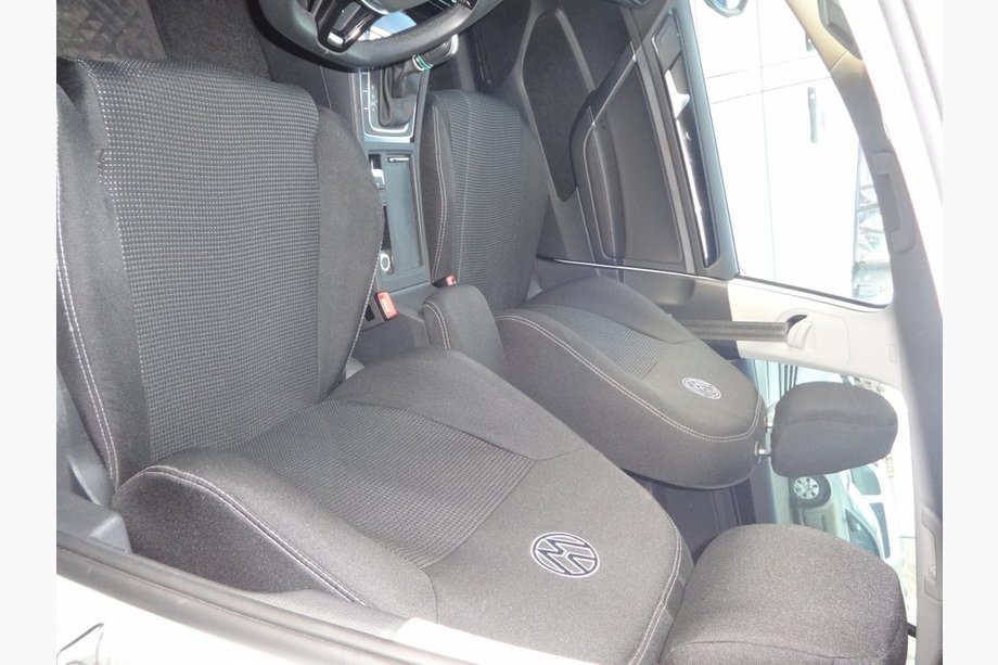 Volkswagen Golf 7/E-Golf 2012–2020 Auton istuinsuojat (kangas, Classik) Image