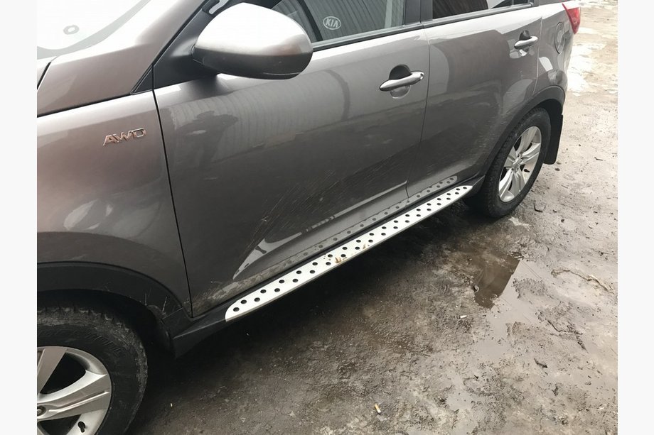 Kia Sportage 2010–2015 Niken BMW-style sivuastinlaudat (2 kpl, alumiini) Image
