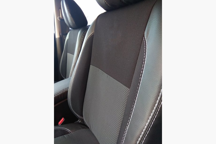 Mazda 5 2010–2018 Auton penkinpäälliset (keinonahka↗kangas, Premium) Image